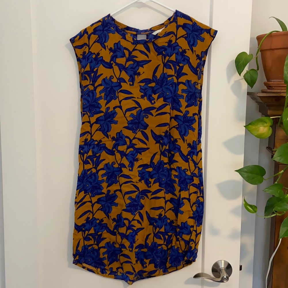 ⚡️Price Dropped ⚡️Blue and Yellow Shift Dress